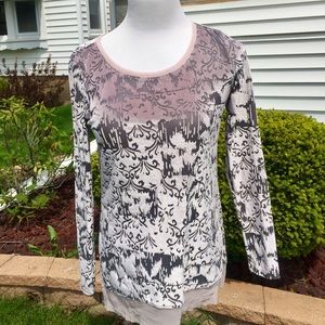 Vera Wang blush colored blouse